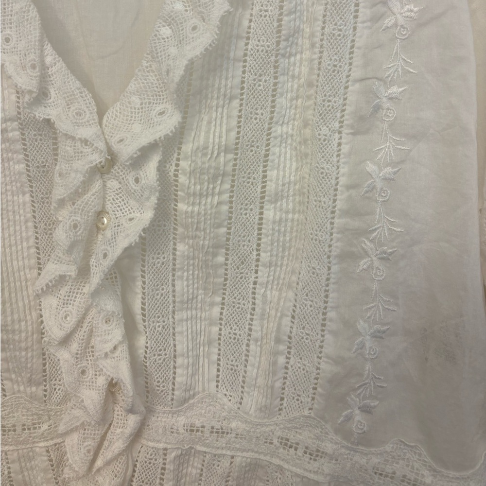 Doen Elenor Top in Salt - Picture 8 of 9